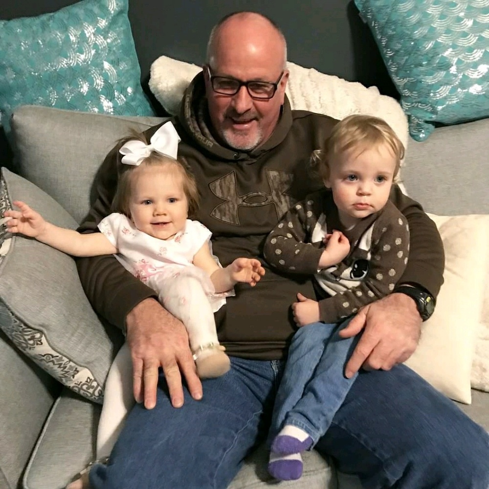 Meet your Posher, Robin